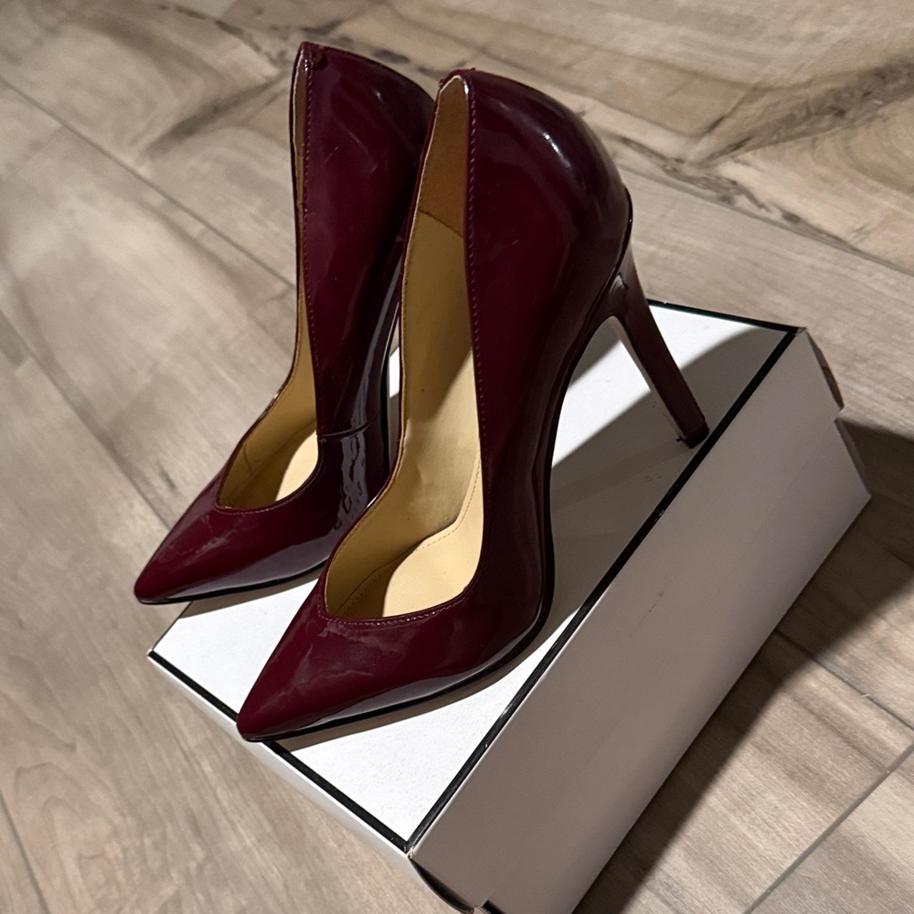 Guess Women's Deep Burgundy Heels - Picture 2 of 7